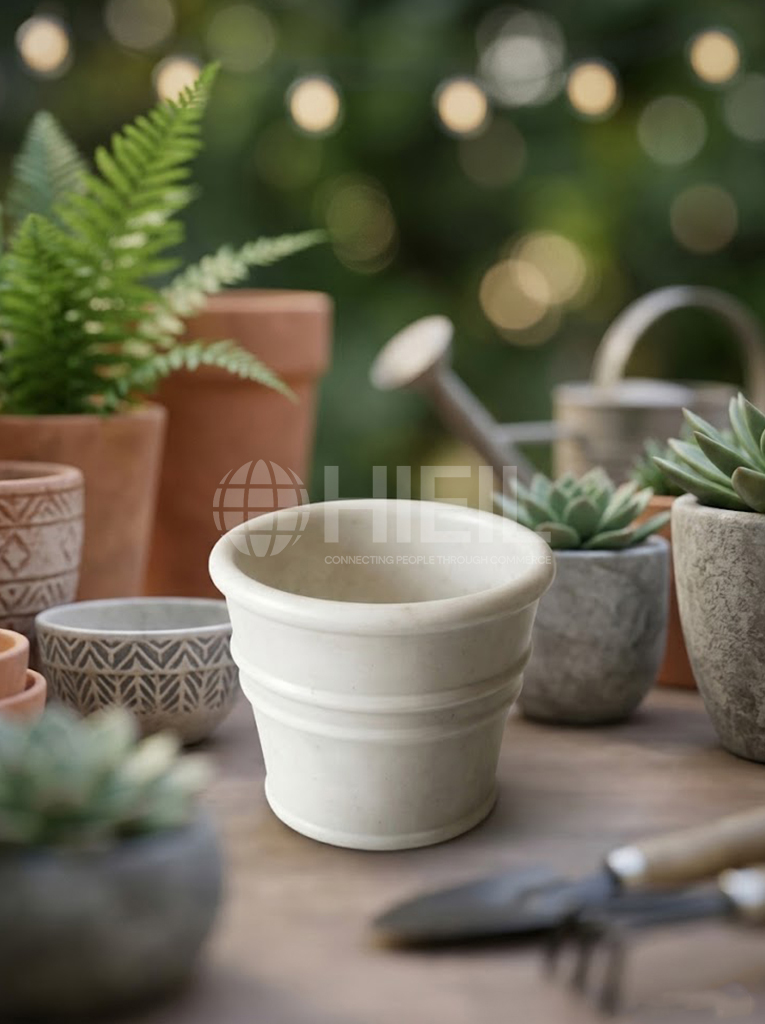 PLANTER POT