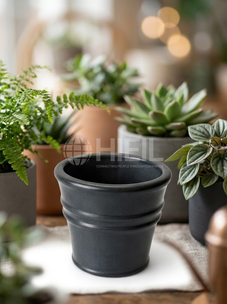 PLANTER POT